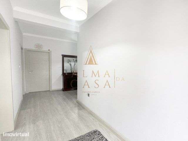 Moradia T4 possível bi-familiar em Baguim do Monte - Grande imagem: 5/41