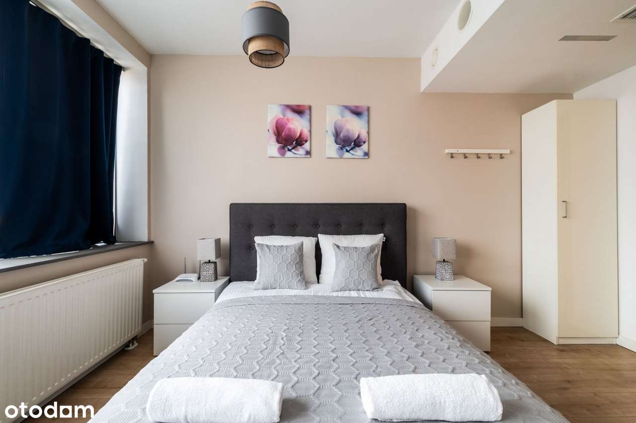 Mieszkanie, 1 pok. – Urządzony apartament 350 metrów od Rynku Wrocławskiego