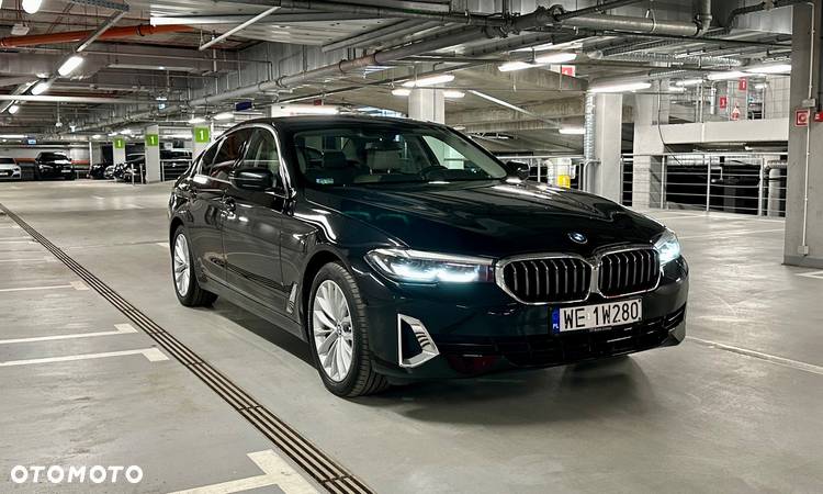 BMW Seria 5 520d xDrive Luxury Line - 4