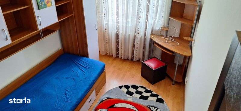 Închiriez apartament 3 camere 4/4 mobilat - Imagine principală: 5/6