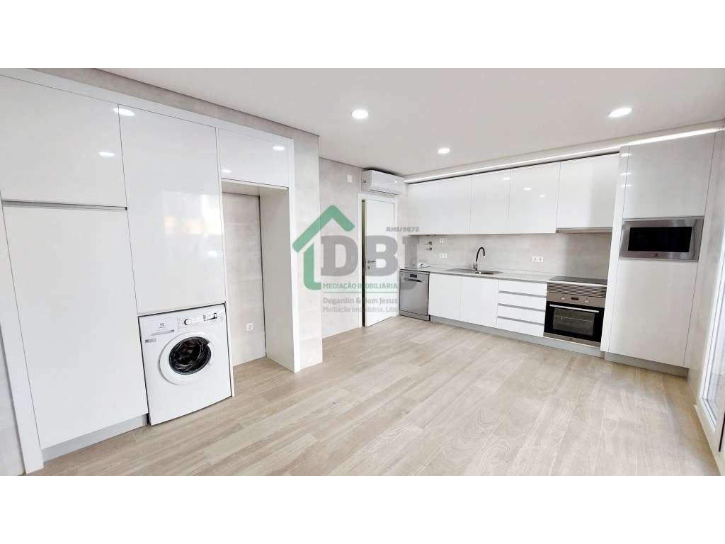 FABULOSO T3 DUPLEX NOVO - Boas áreas, 3 Suites! - Grande imagem: 4/21
