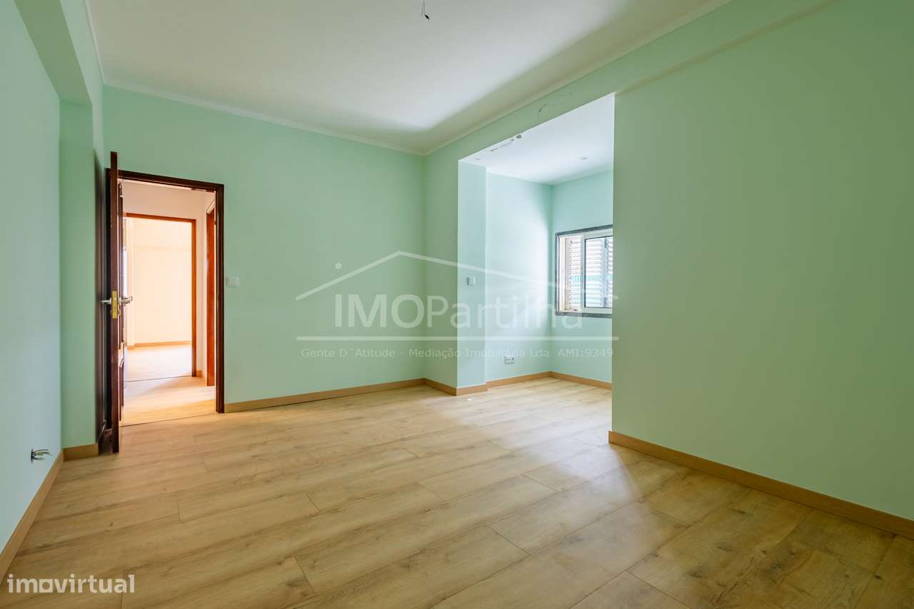 Apartamento t3 à venda na Avenida Mariano Cyrillo de Carvalho
estoril - Grande imagem: 5/25