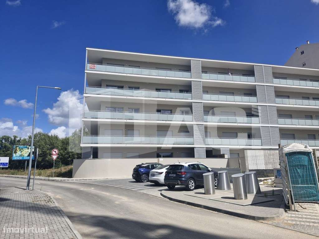 Magnifico apartamento T2 - ultimo andar - proximo hospital - Grande imagem: 2/21