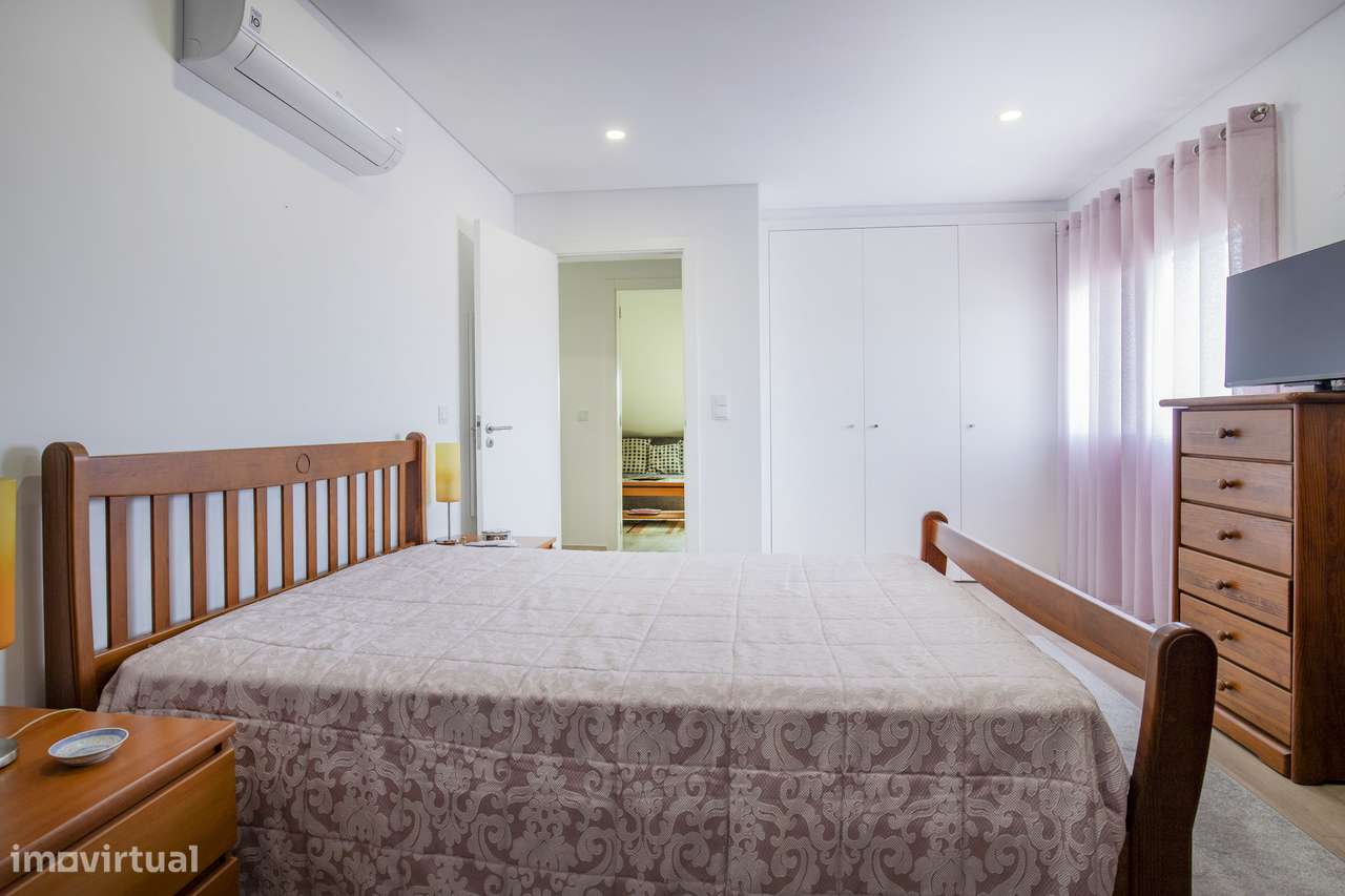 Moradia T3+1 garagem box jardim Quinta do Conde Sesimbra-28