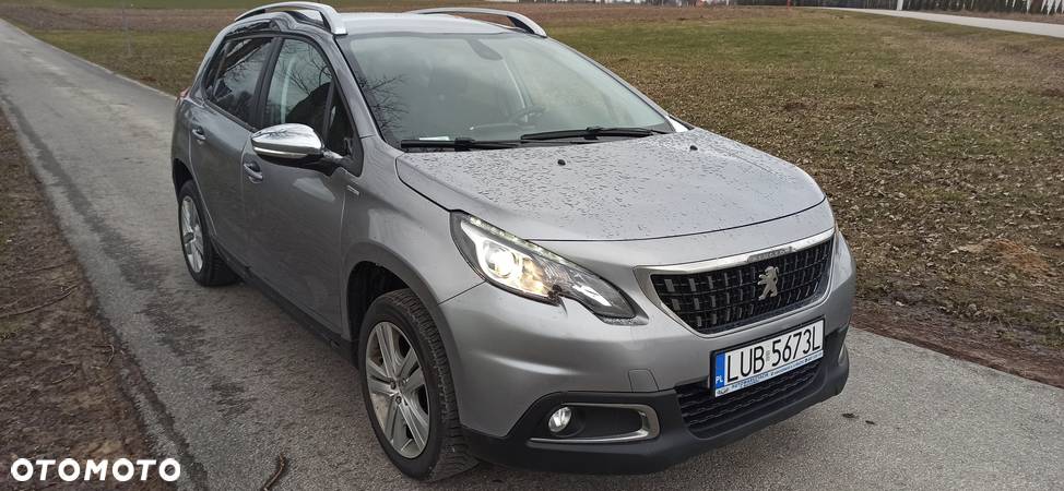 Peugeot 2008 1.2 Pure Tech GPF Style S&S - 19