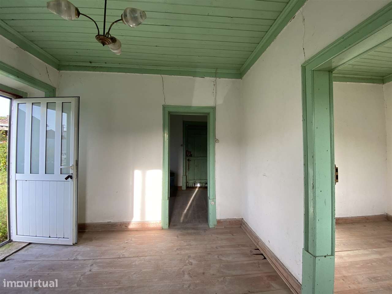 Moradia T2 com terreno / Touria / Pousos / Leiria - Grande imagem: 4/14