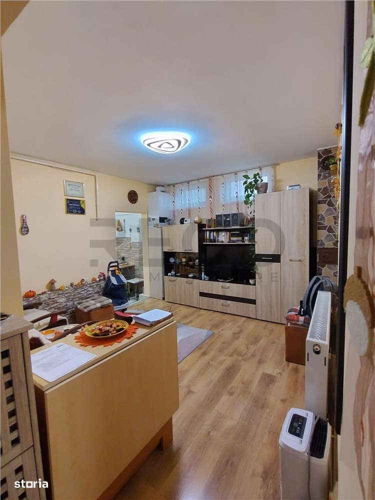 RECO Casa de vanzare zona Centrala - Imagine principală: 4/13