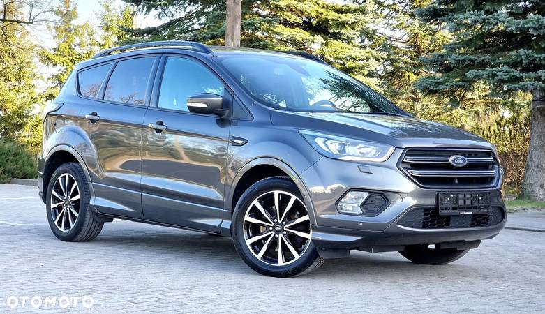 Ford Kuga - 4