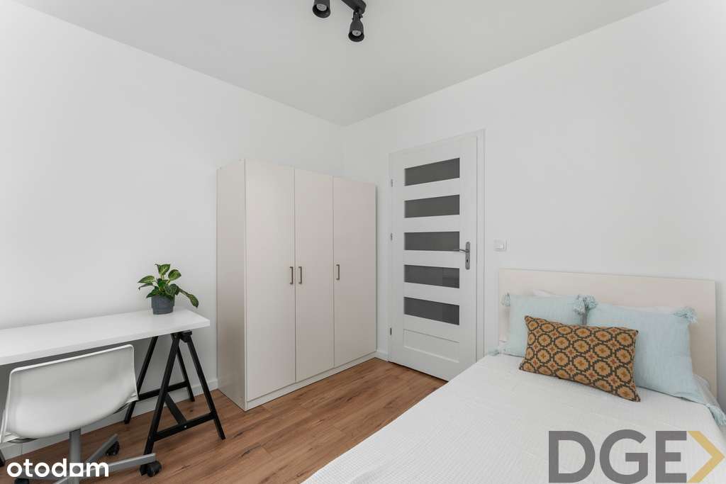 Loftowy klimat i prywatny ogródek | 54 m², Kraków-11