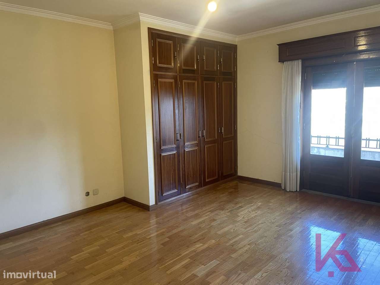 MORADIA T4 com Armazém-9