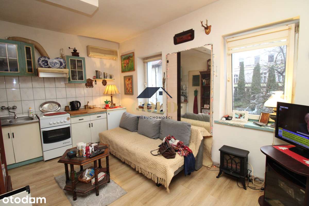 Przytulna kawalerka-2