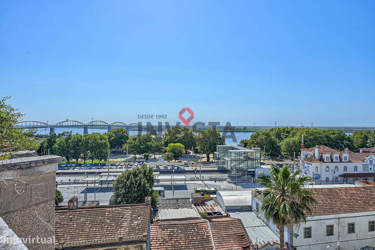 Apartamento renovado no Edificio Planicie-24