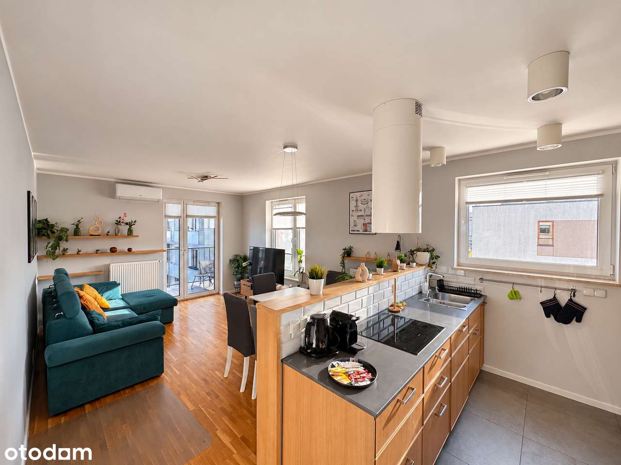 Jasne 2 pokoje 55 m² | klimatyzacja | 2 balkony | przy metrze i lesie
