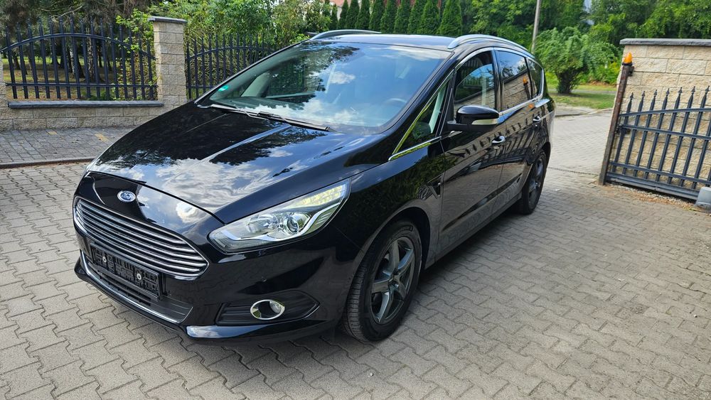 Ford S-Max II (2015-) 2.0 TDCi Bi-Turbo Titanium 2015