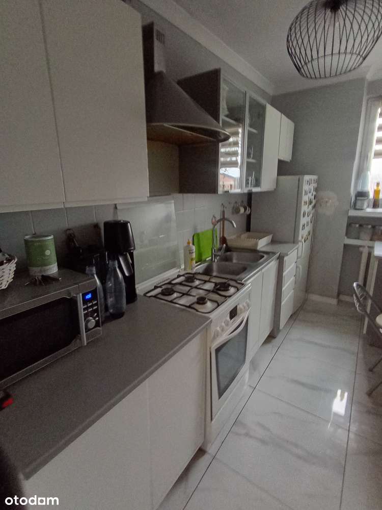 Mieszkanie trzypokojowe w centrum . Do wprowadzenia.-6