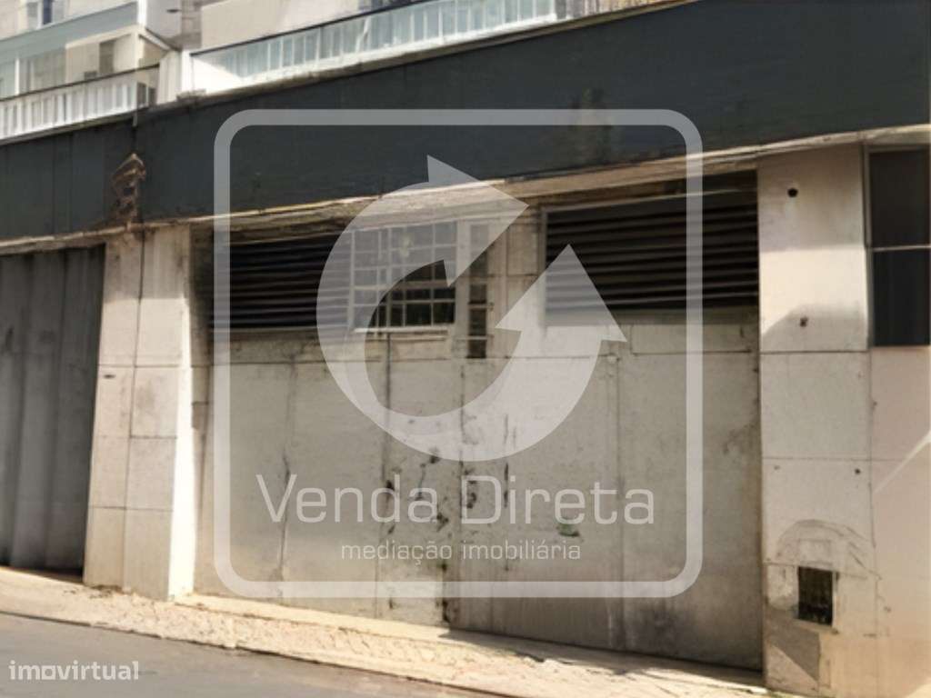 Armazém com 1.024 m² em São Domingos de Benfica - Excelente Oportun...-1