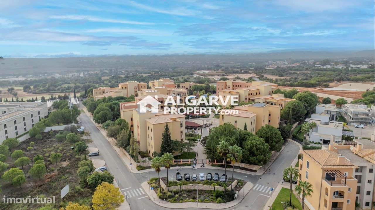 Apartamento de Luxo T2 junto ao Campo de Golfe Victoria em Vilamoura,-3