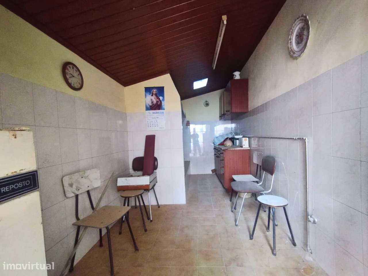 Moradia T3 para renovar na períferia de Santarém - Grande imagem: 3/9