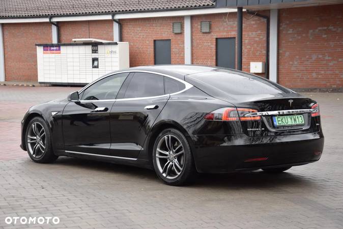 Tesla Model S Long Range Plus - 9