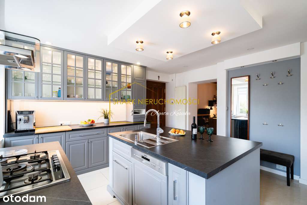 Top lokalizacja! Gotowe do wprowadzenia *parking*! - Pełny obrazek: 4/20