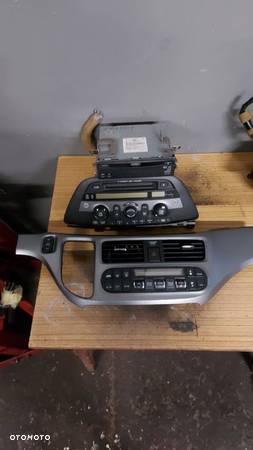 Honda Odyssey III radio dvd panel klimatyzacji - 1