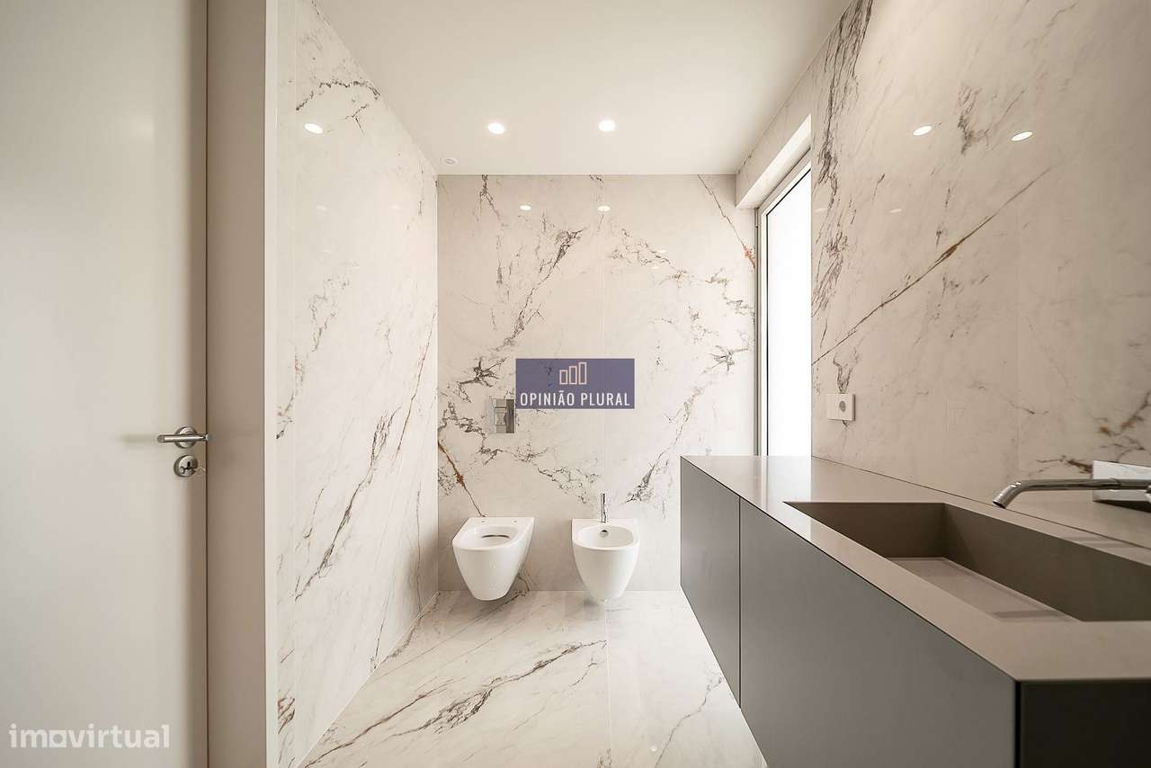 Espaçosa Moradia T4 com Escritório e Piscina - Pronta a Habitar-13