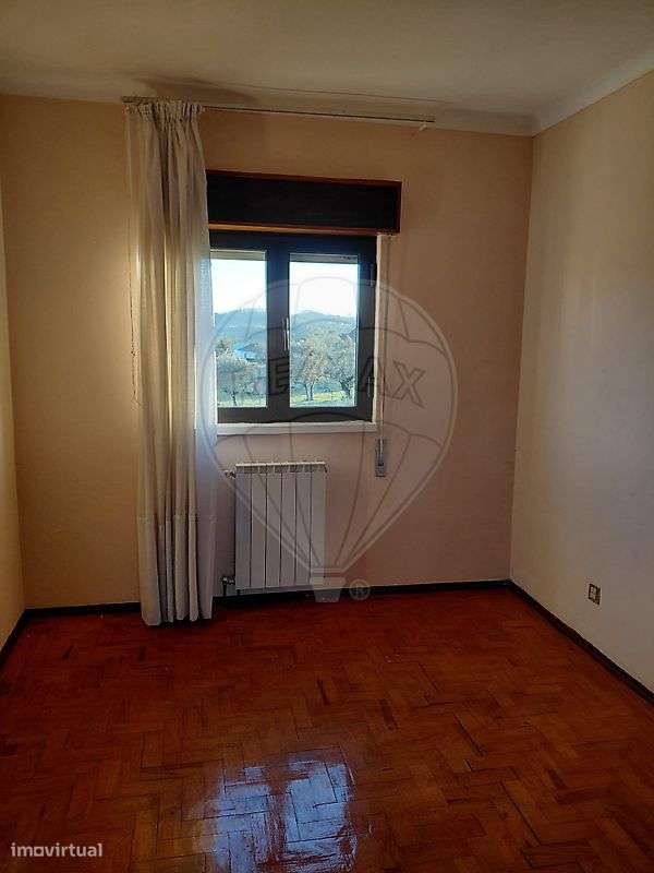 Moradia T6 para venda-15