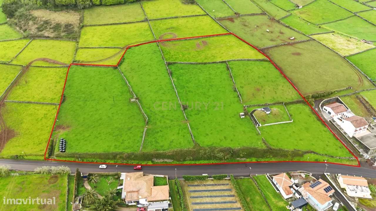 Oportunidade Única!- Terreno com Vista Mar, Serra e Campo - Grande imagem: 3/7