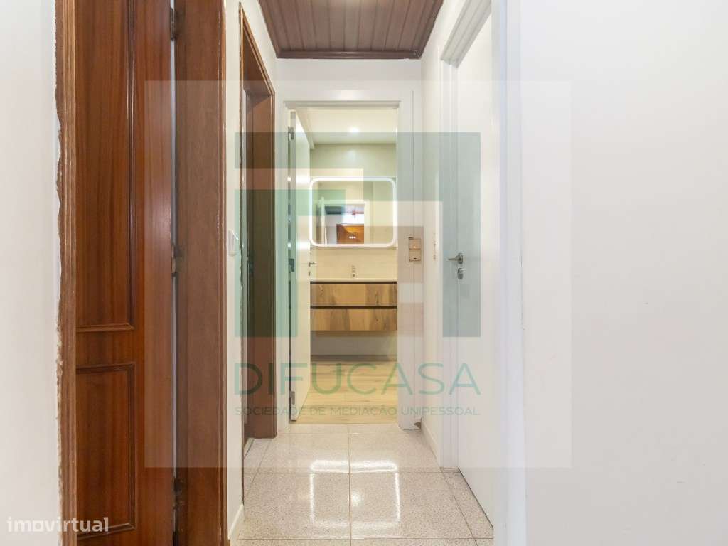 Apartamento T3 Central no Feijó-16