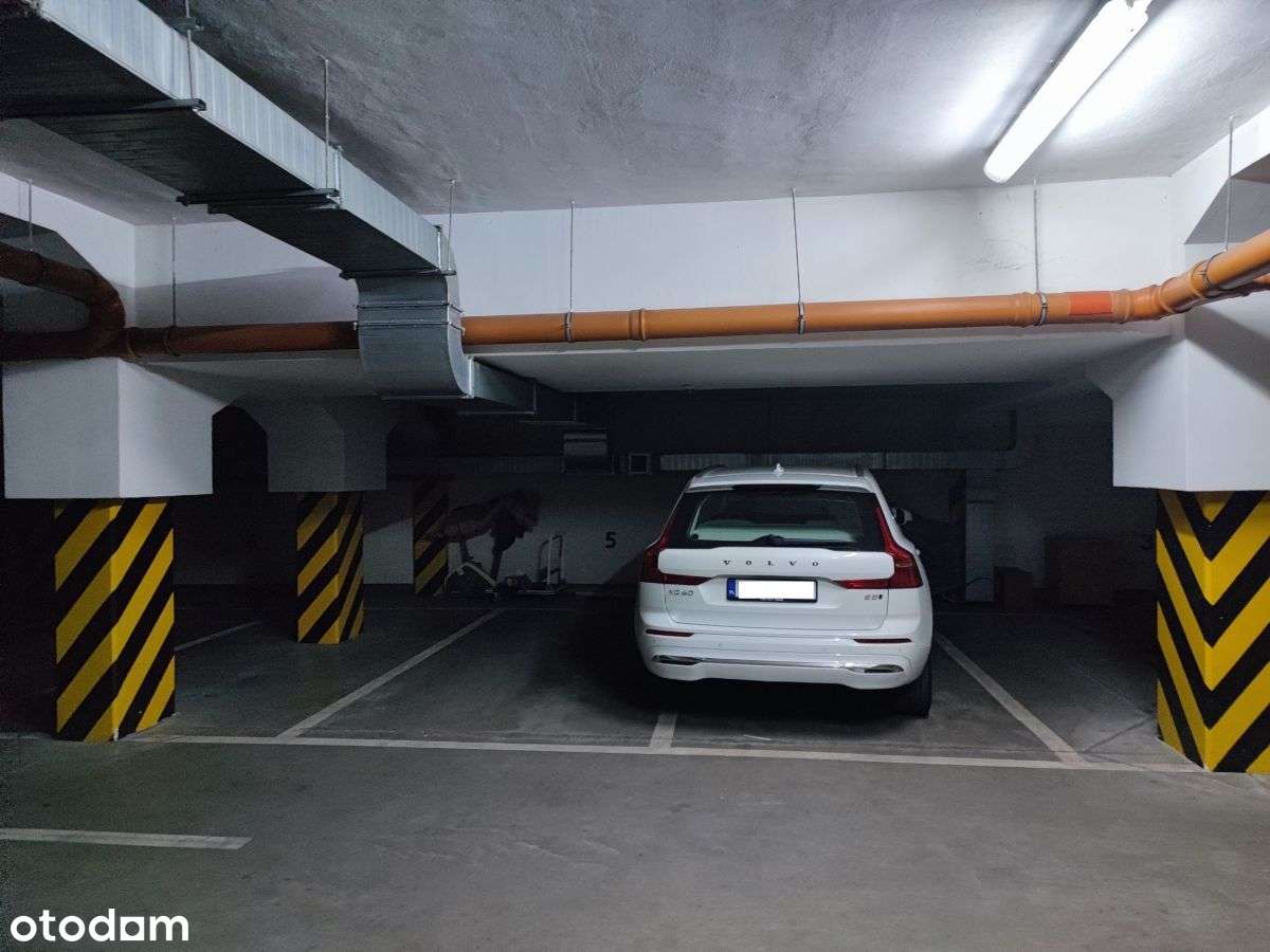 Apartament z dwoma miejscami parkingowymi-17