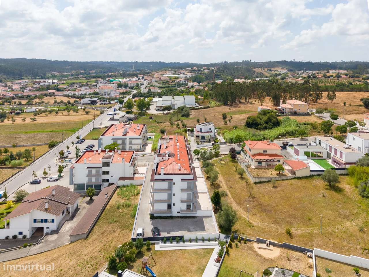 Apartamento T3 de Excelência com Terraço, Garagem Box, no Louriçal - P-36