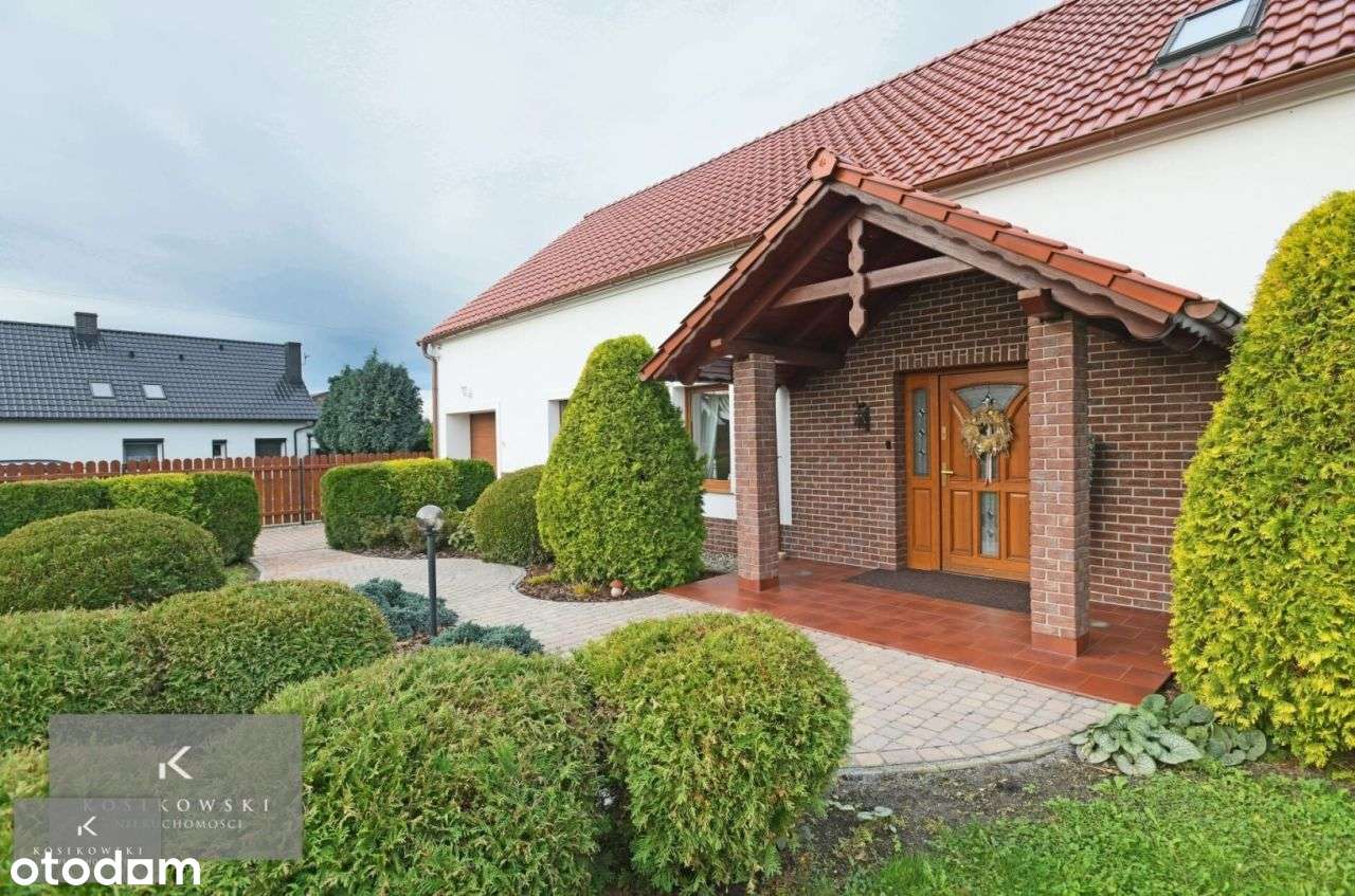 Piękny dom na dużej działce gotowy do wprowadzenia