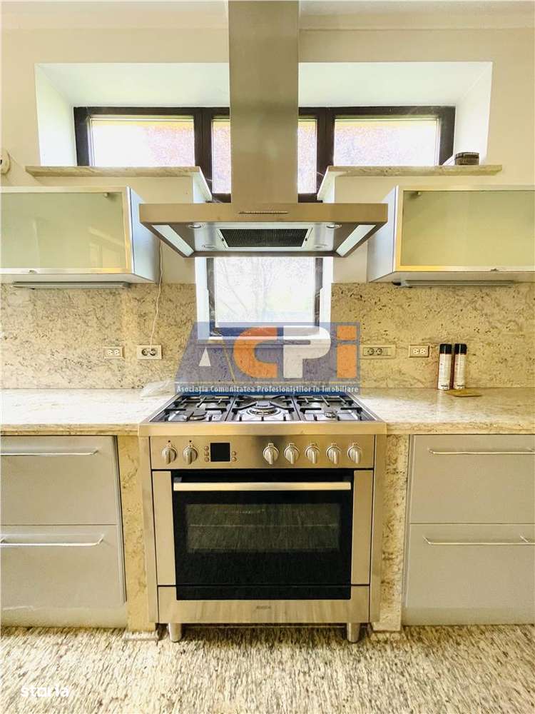 VANZARE VILA 8 CAMERE 652 mp teren zona Sisesti Sector 1 COMISION 0 - Imagine principală: 5/20