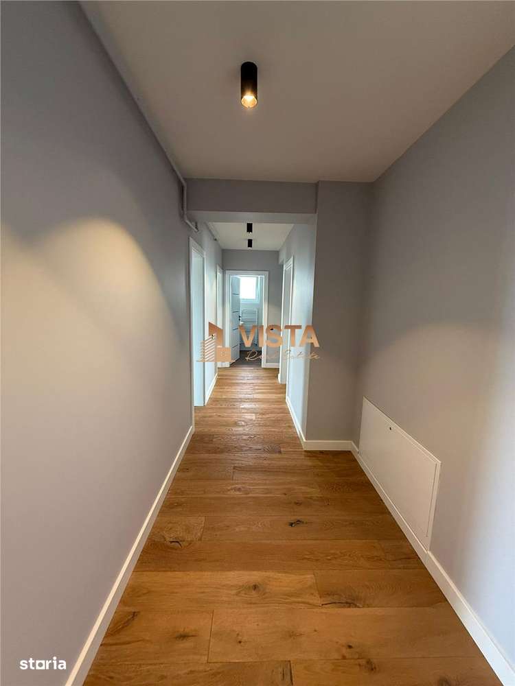 Exclusvitate, Apartament 3 camere, 86 mp utili, Zona Tractorul, Brasov - Imagine principală: 3/16