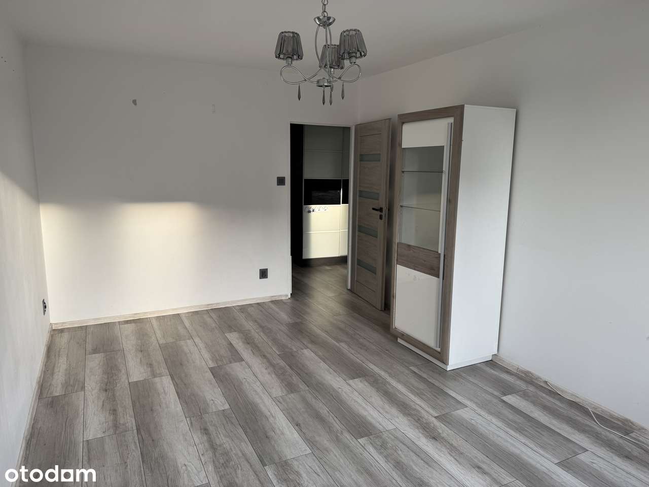 Sprzedam ustawne 2-pokojowe mieszkanie OS. Wyzwolenia Turek-7