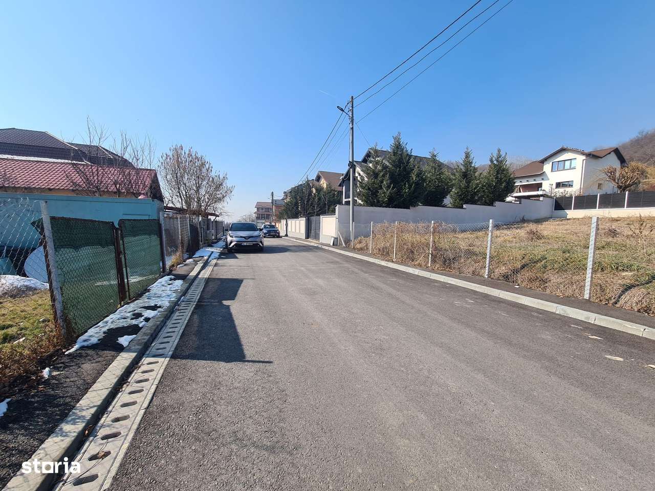 Teren de vanzare - Imagine principală: 4/5