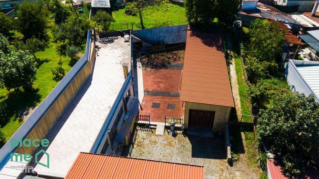 Moradia Individual com mais de 900m2 em Palmeira, Braga-54