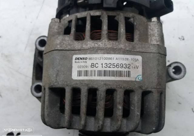 Alternador Opel corsa 2.3CDTI 2008 - 3