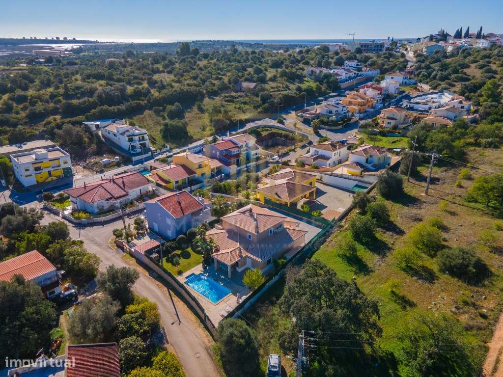 Moradia Isolada T3, com piscina, inserida em lote de 940m2, em Mexi...-11