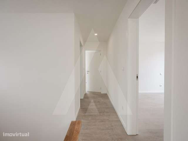 Moradia T4 + 1 de arquitetura moderna a 7 minutos do centro de Aveiro-31