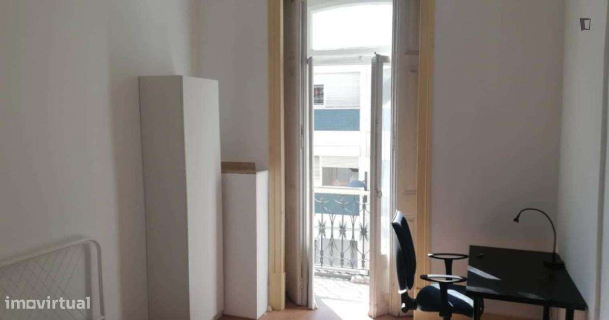 Quarto - localizado em Anjos Lisbon - Grande imagem: 4/10