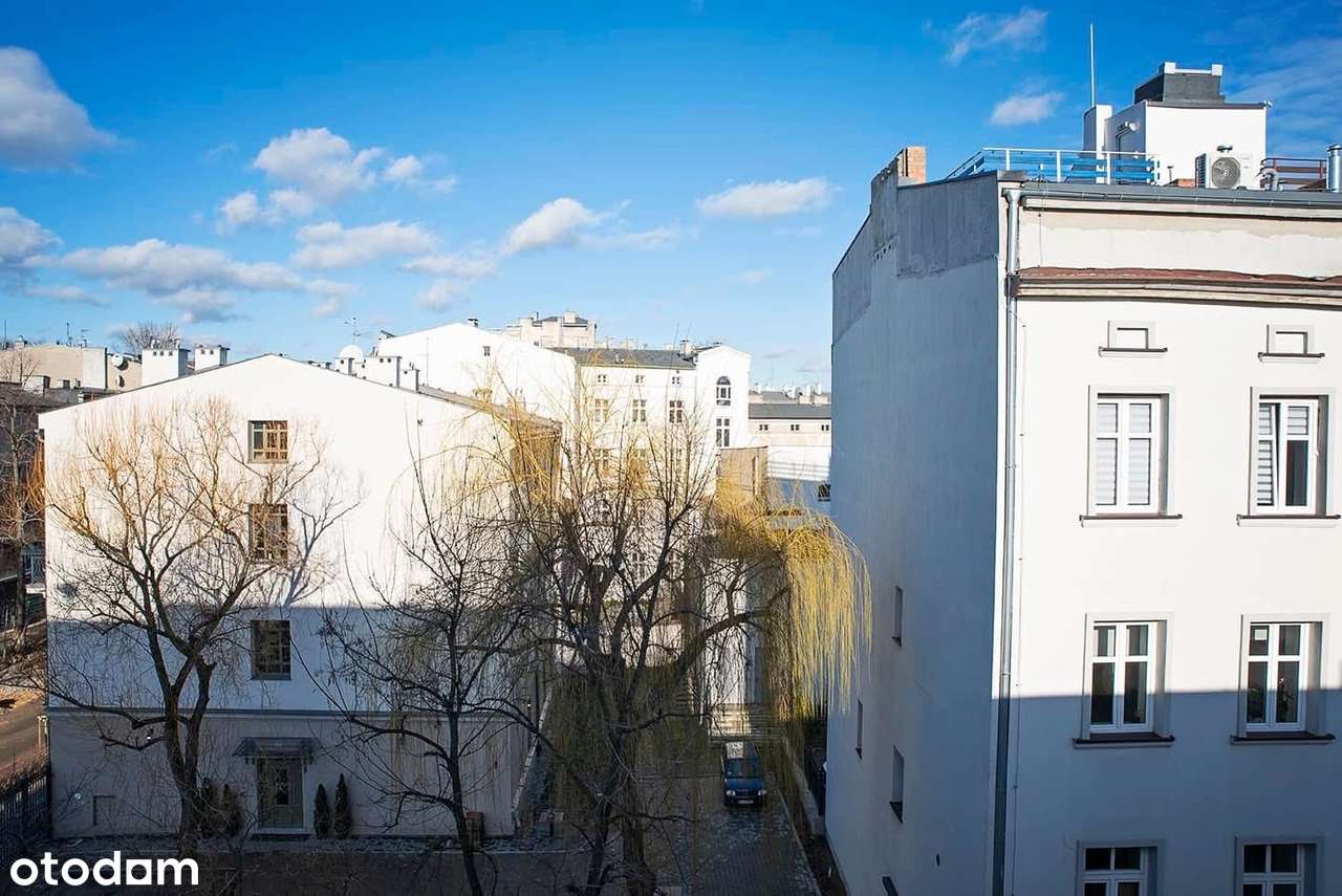 4 pokoje; 99 m² w sercu Łodzi – kamienica z CO; balkon; 3,2m wysokości-17