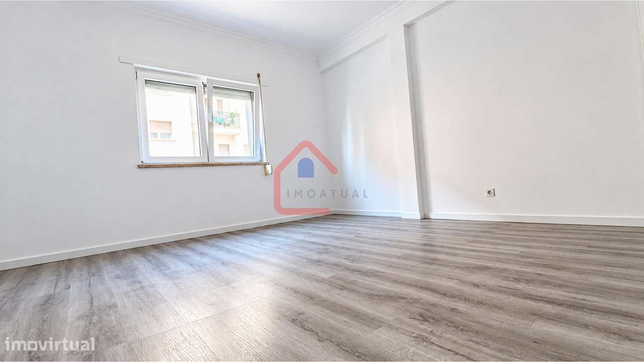 Apartamento T3 em Quinta do Conde-13