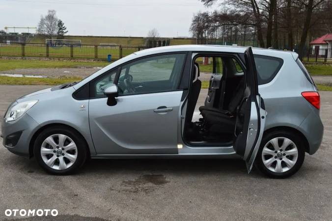 Opel Meriva - 12