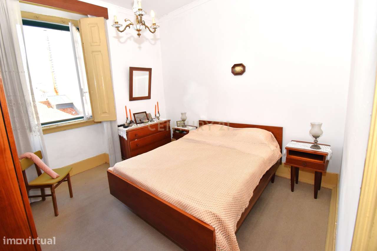 Apartamento T4 para remodelação no centro de Lisboa | Largo Mendonça e - Grande imagem: 5/28