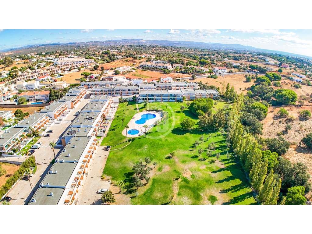 Bonita moradia em banda com 2 quartos, em condominio fechado com gr...-22