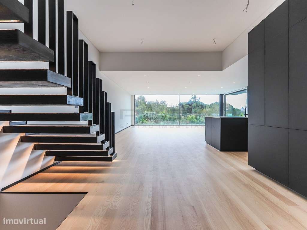 Moradia LUXO Condomínio Privado-5