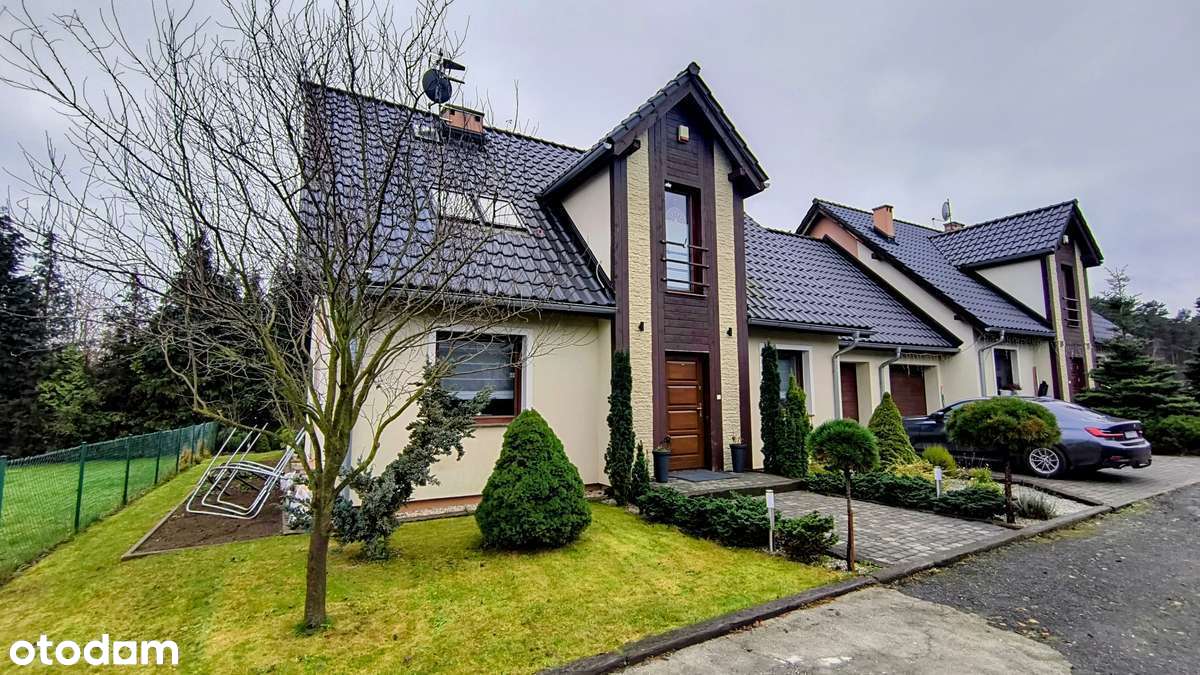 Dom z garażem i ogrodem w zabudowie bliźniaczej przy lesie. - Pełny obrazek: 1/20