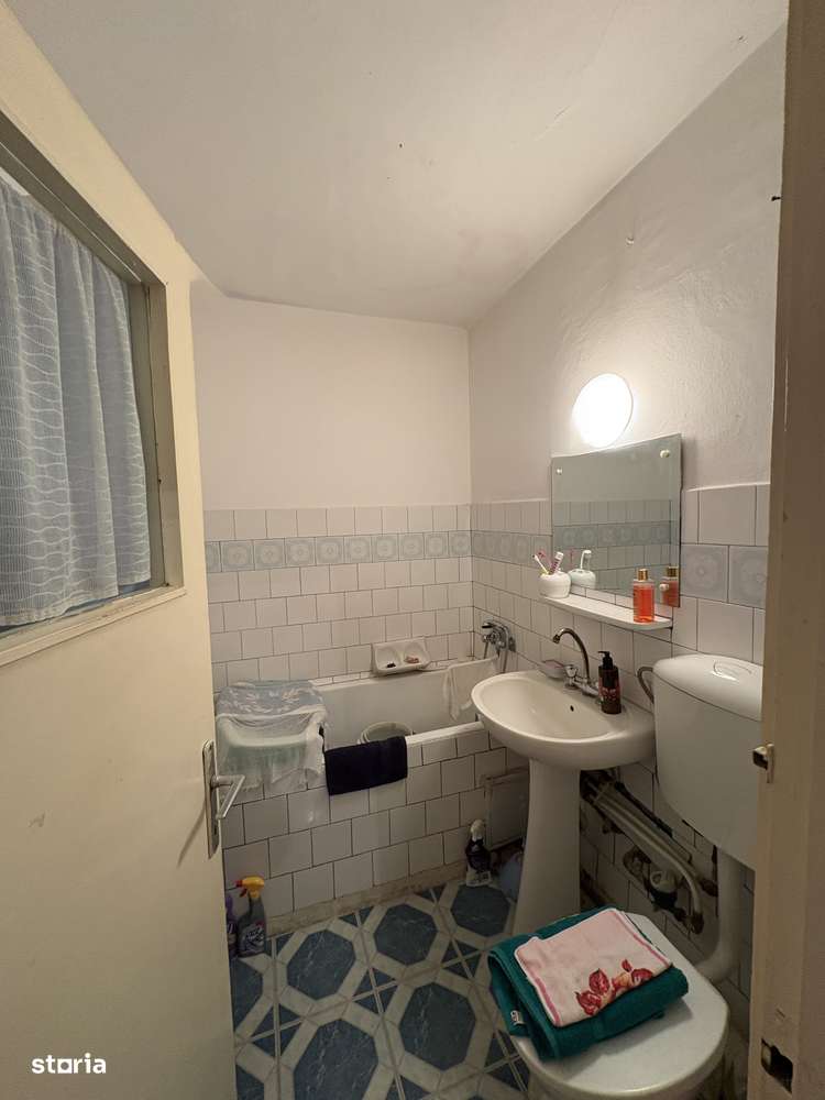 Apartament 4 camere - B-dul N. Bălcescu - Buzău - locație de excepție - Imagine principală: 5/8