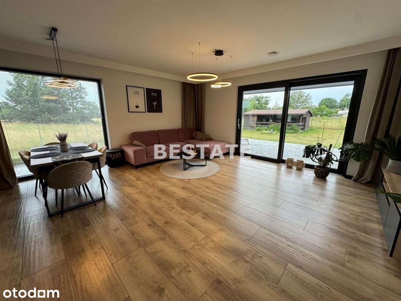 Dom w zaciszu zieleni, wysoki standard-1